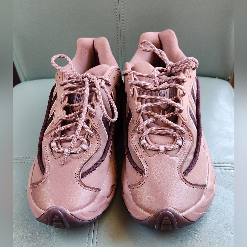 ADIDAS OZNOVA Futuristic Sporty RAD Magic Mauve HTF Running Shoe Sneakers 9 NIB